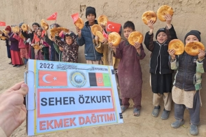 Afganistan ekmek dağıtımı 
