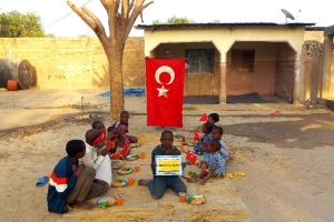 2023 yılının ilk yemek dağıtımını Afrika Kamerun ülkesinde yaptik