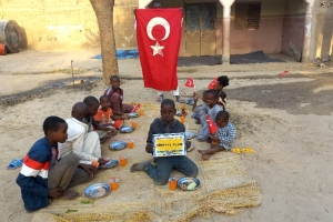 2023 yılının ilk yemek dağıtımını Afrika Kamerun ülkesinde yaptik