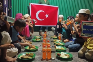Bangladeş Arakan kampları yemek dağıtımı Ocak 2023