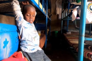 Afrika Uganda ışıldak dağıtım yapıldı 