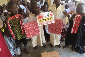 Afrika Çocuk Sevindirme