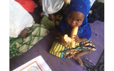 Afrika'da yetim yoksul çocuklara Ekmek dağıtımına devam ediyoruz