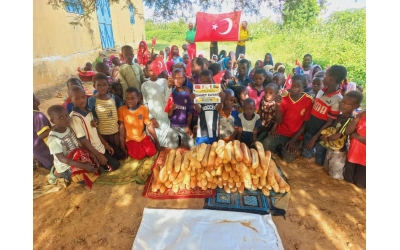 Afrika Benin'de yetim ve yoksul ailelere ekmek dağıtımı yapıldı Yetimi ve yoksulu gözetenler Derneği Eylül 2022