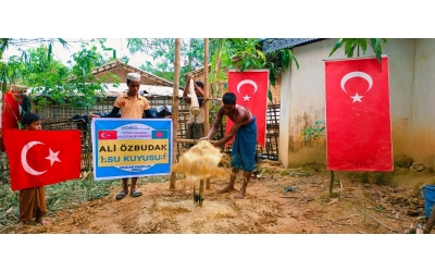 ALİ özbudak su kuyusu Bangladeş Arakan kampları su kuyusu sondaj çalışmaları ve suyun bulunması Ekim 2022