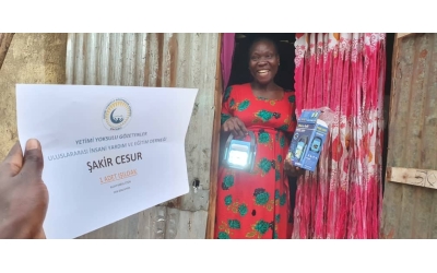 Afrika Uganda ışıldak dağıtım yapıldı 