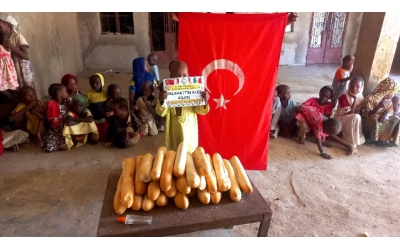 Ekmek Dağıtımlarımız Afrika Çad bölgesinde devam ediyor