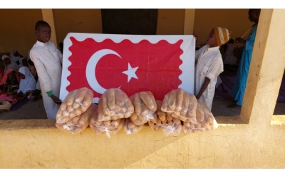 Cad ülkesinde yetim ve yoksul çocuklara ekmek dağıtımında bulunduk 