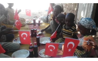 Türkiye'den Selamlar Yemek dağıtımı