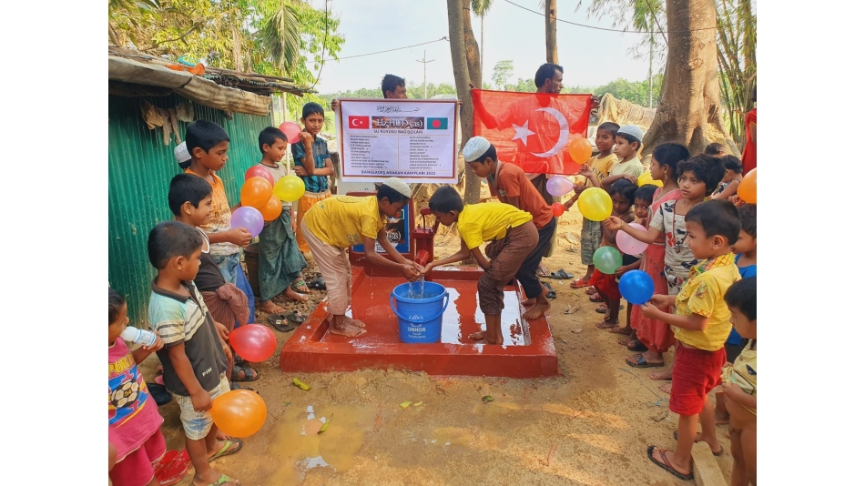 Arakan kamplarında Hz. Hud A.s su kuyusunun açılışını yaptık