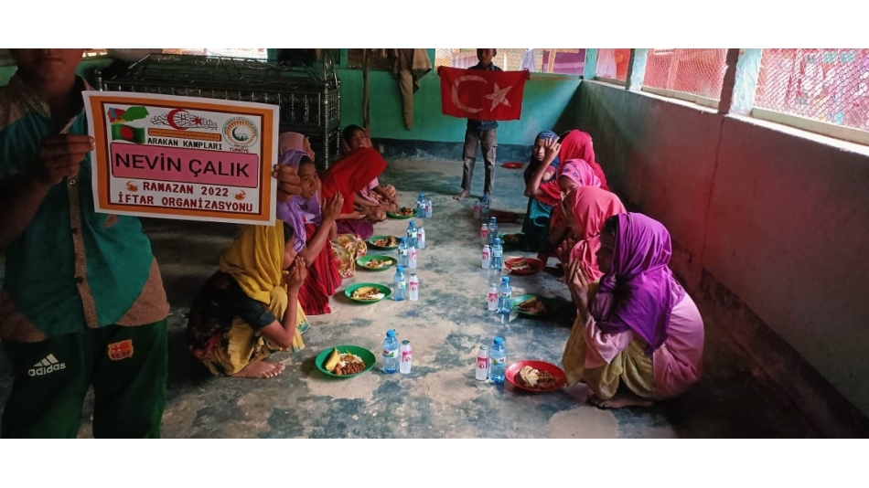 Ramazan ayı Arakan kamplarında iftar yemeği organizasyon