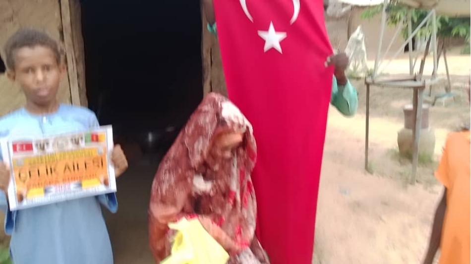 Kurban kesimlerimiz devam ediyor Bugün Afrika Kamerunda yetim ve yoksul ailelere dağıtıldı 2022 Eylül 