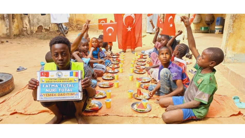 Cad ülkesinde yetim yoksul çocuklara yemek dağıtımlarumiz dev ediyor Aralık 2022