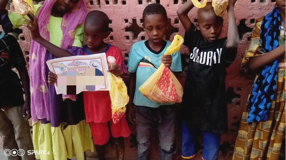 Afrika Kamerun şükür kurbanı kesim organizasyonu