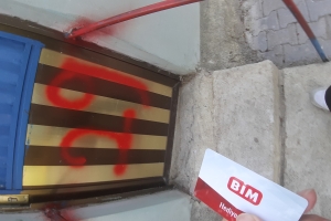 Kurban Bayramı öncesi yetim ve yoksul ailelerimize market kartı BİM kart dağıtımında bulunduk