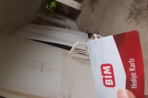 Market kartı BİM kart yardimlarimiz devam ediyor Okullar açılmadan önce yetim ve yoksul ailelerimize okul ve gıda alışverişleri için dağıtımda bulunduk 