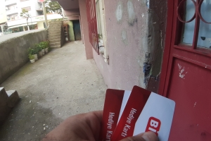 Market kartı BİM kart yardimlarimiz devam ediyor Okullar açılmadan önce yetim ve yoksul ailelerimize okul ve gıda alışverişleri için dağıtımda bulunduk 