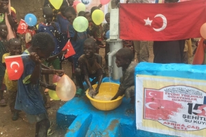 Afrika su kuyusu görüntüleri