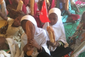 Ekmek dağıtımlarımız Afrika çad bölgesinde devam ediyor