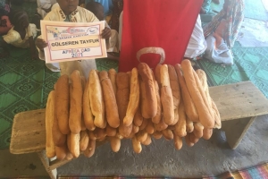 Ekmek dağıtımlarımız Afrika çad bölgesinde devam ediyor