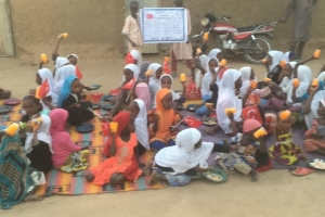 Afrika Çad yemek dağıtımı