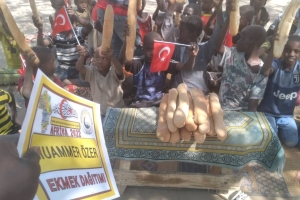 Afrika Kamerun Ekmek dağıtımı 2022
