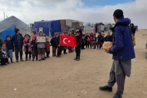 Afganistan çadırlar bölgesinde ekmek dağıtımı yaptık 2022