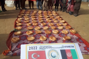 Afganistan çadırlar bölgesinde ekmek dağıtımı yaptık 2022