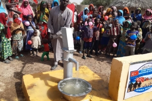 Afrika Kamerun Şehit Mehmetçikler Su kuyusunun açılışını yaptık