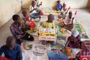 Afrika Benin ülkesinde yemek dağıtımlarımız devam ediyor