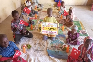 Afrika Benin ülkesinde yemek dağıtımlarımız devam ediyor