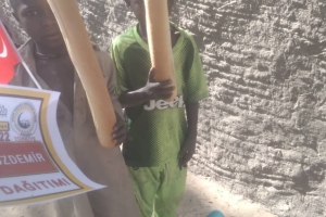 Afrika Kamerun ülkesinde Ekmek dağıtımı yapıldı.