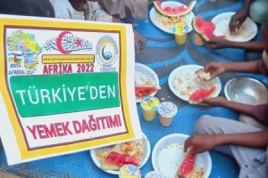 Dünyanın 2.en Fakir ülkesi Afrika Orta Afrika Cumhuriyeti yemek dağıtımı 20 Görsel