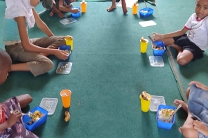 Madagaskar da yemek dağıtımı