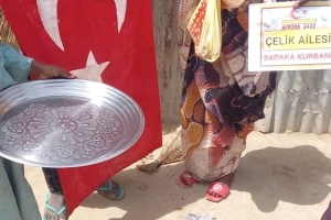 Afrika Benin'de Sadaka kurban kesip yoksul ailelere dağıttık