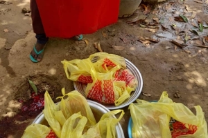 Afrika Benin'de Sadaka kurban kesip yoksul ailelere dağıttık
