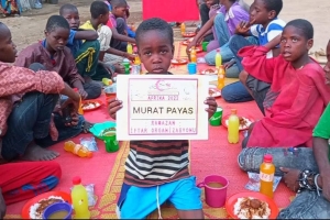 Ramazan ayı Afrika Nijerya iftar yemeği dağıtımı