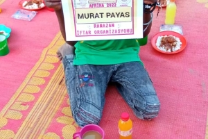 Ramazan ayı Afrika Nijerya iftar yemeği dağıtımı