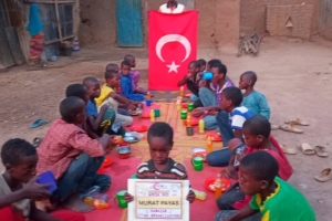 Ramazan ayı Afrika Nijerya iftar yemeği dağıtımı