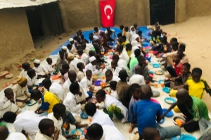 Afrika Çad bölgesinde iftar yemeği dağıtımı yapıldı Ramazan 2022