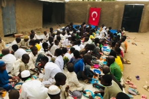 Afrika Çad bölgesinde iftar yemeği dağıtımı yapıldı Ramazan 2022