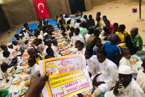 Afrika Çad bölgesinde iftar yemeği dağıtımı yapıldı Ramazan 2022