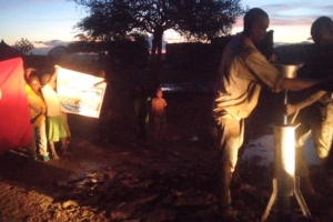 Afrika Nijer Su kuyusu suyun bulunması borularn döşenmesi ve tulumbanin takılması Murat Küçük sukuyusu 2022