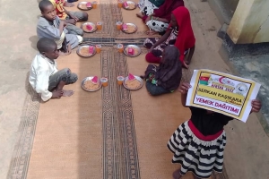 Afrika Kamerun yemek dağıtımı Temmuz 2022