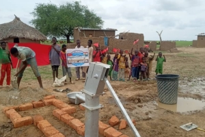 Afrika Nijer Su kuyusu etrafının yalaginin yapılması Murat Küçük sukuyusu 2022 