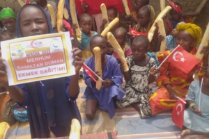 Afrika Kamerun ekmek dağıtımlarımız devam ediyor Ağustos 2022