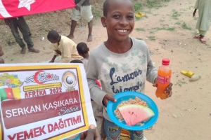 Yemek Dağıtımlarımız devam ediyor Ağustos 2022 Afrika Kamerun'