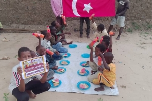 Yemek Dağıtımlarımız devam ediyor Ağustos 2022 Afrika Kamerun'