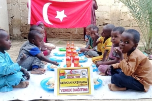 Afrika Kamerun'da yemek Dağıtımlarımız devam ediyor Ağustos 2022 