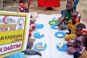 Afrika Kamerun'da yemek Dağıtımlarımız devam ediyor Ağustos 2022 